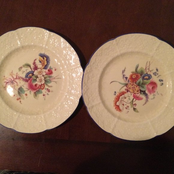 2 vintage Kingsware USA patent Coalport AD1750 England plates embossed flowers - Picture 1 of 13